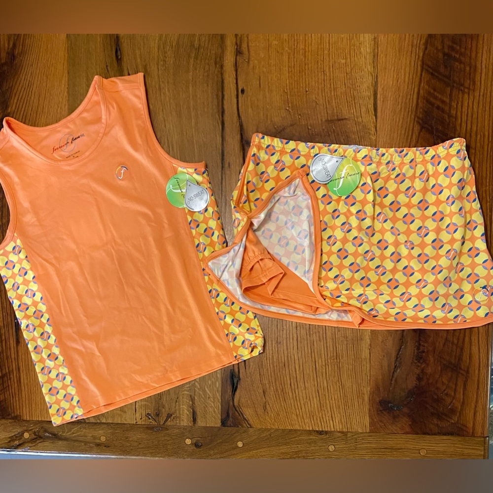 ferreira tennis Set of TWO, Top & Skort, Flattering Tangerine Color, NWT, Sz Med